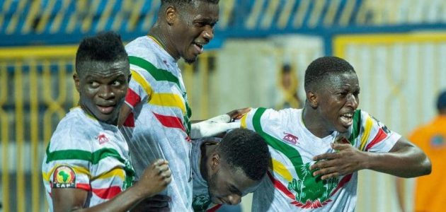 السنغال تصعد لدور ربع النهائي بفضل ساديو مانيه